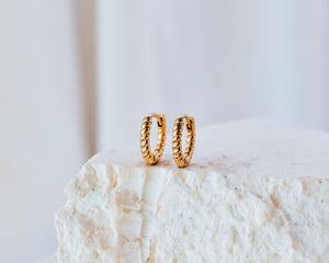 Sammi twisted hoops Gold